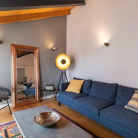 Bairro Alto Stunning Flat With Balcony By Lovelystay Lisbona Esterno foto