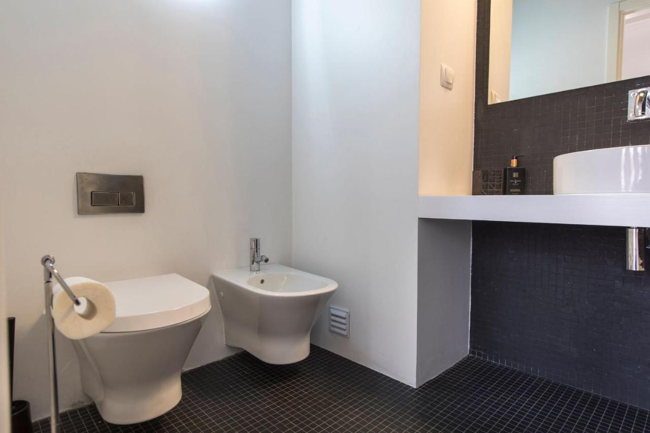 Bairro Alto Stunning Flat With Balcony By Lovelystay Lisbona Esterno foto