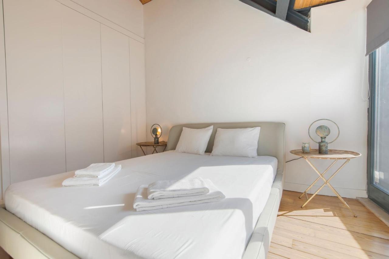 Bairro Alto Stunning Flat With Balcony By Lovelystay Lisbona Esterno foto