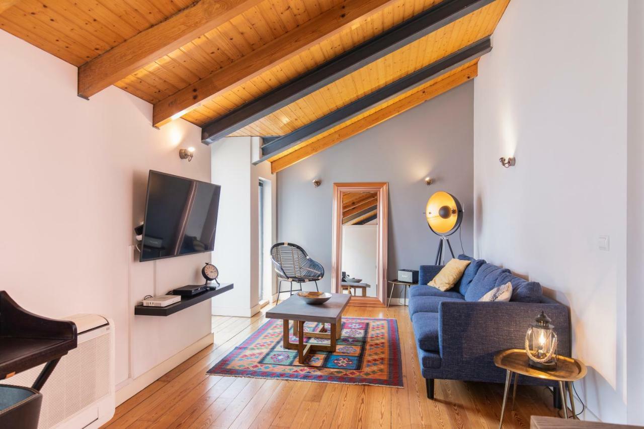 Bairro Alto Stunning Flat With Balcony By Lovelystay Lisbona Esterno foto